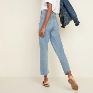 Old Navy Extra-High Waisted Sky-Hi Straight Raw-Edge Jeans!